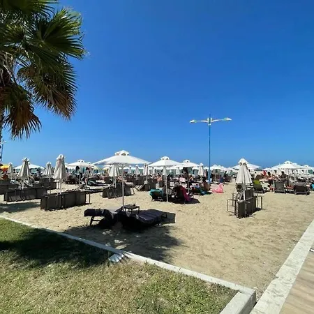 P&l Seaside Luxurious غوليم